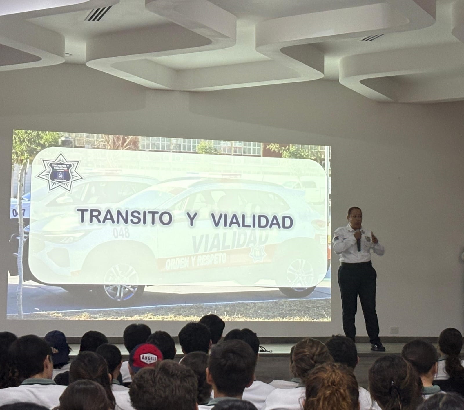 Promueven la seguridad vial en escuelas y empresas