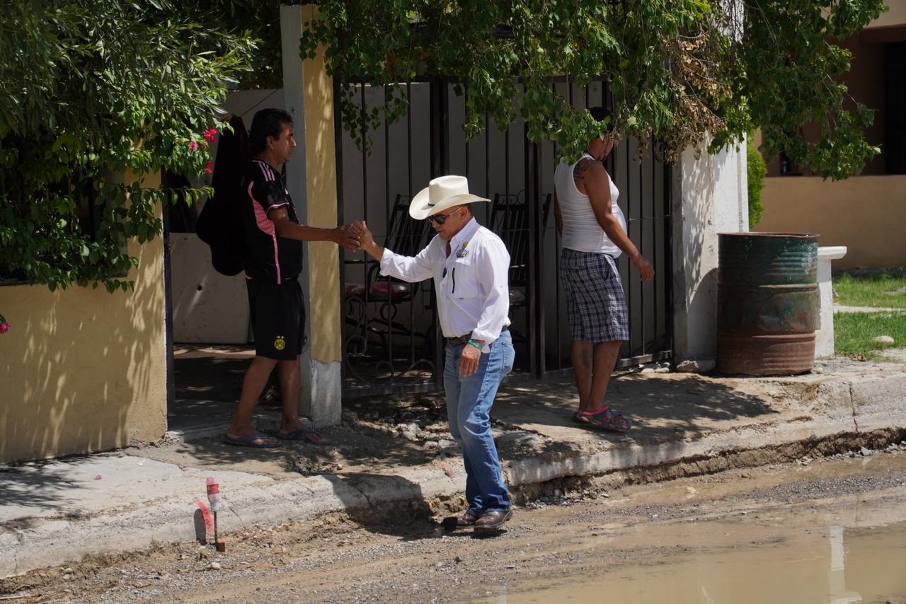 SUPERVISA “CHANO” DÍAZ LA CALLE KAKANAPO