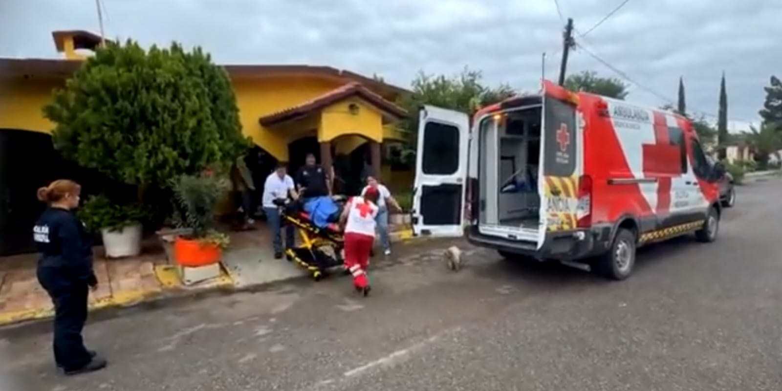 Cae adulto mayor de escalera y se fractura en Palaú