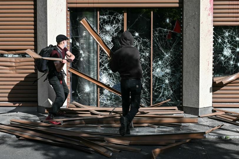 Disturbios en Ginebra durante protesta contra la cumbre del G7 en Francia