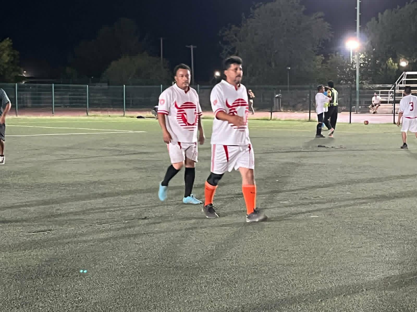 Pumas se imponen ante los Toros