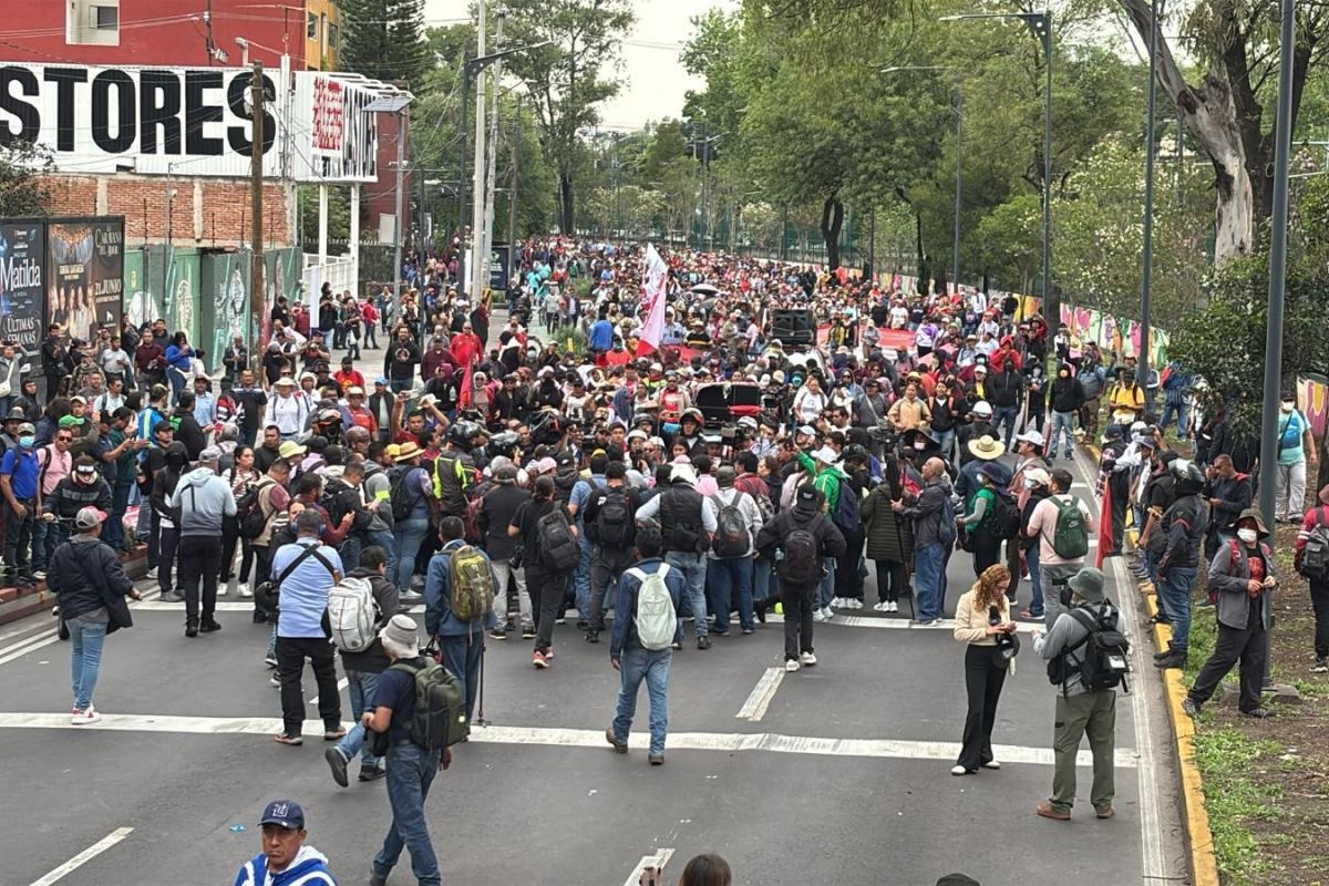 CNTE advierte que insistirá en llegar al estadio pese a operativo