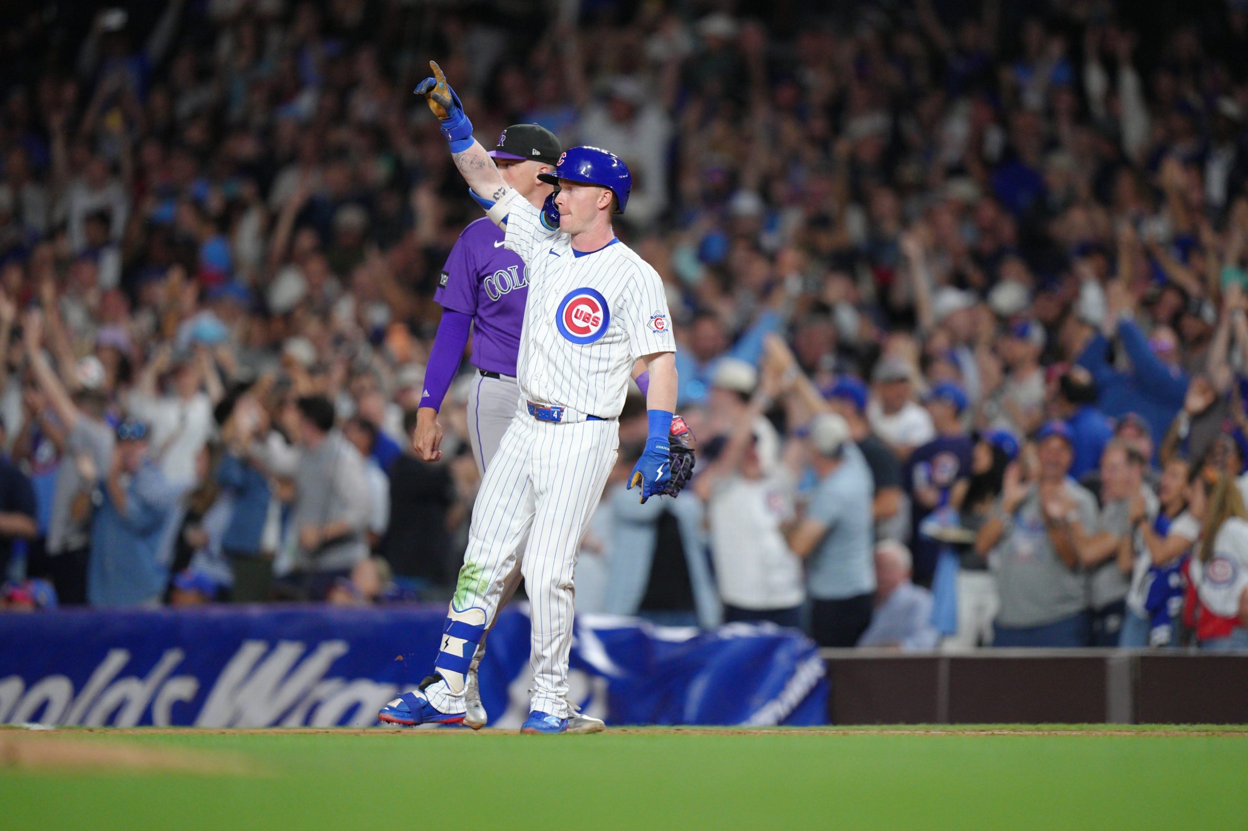 ¡Noche histórica en Chicago! Pete Crow-Armstrong batea el ciclo con los Cubs