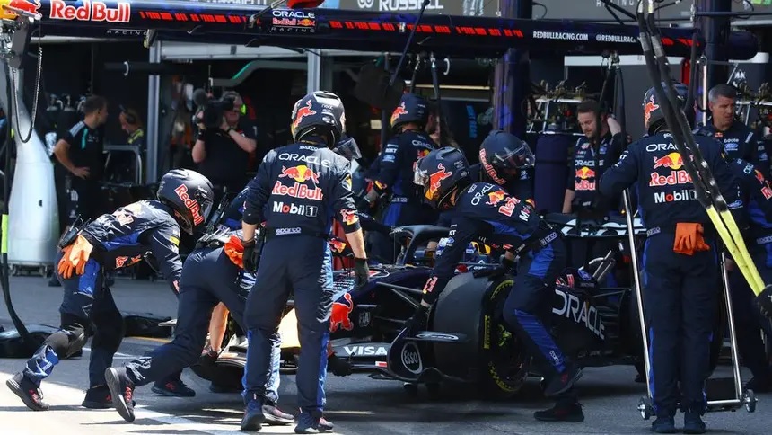 Red Bull paga el precio de tener el mejor motor