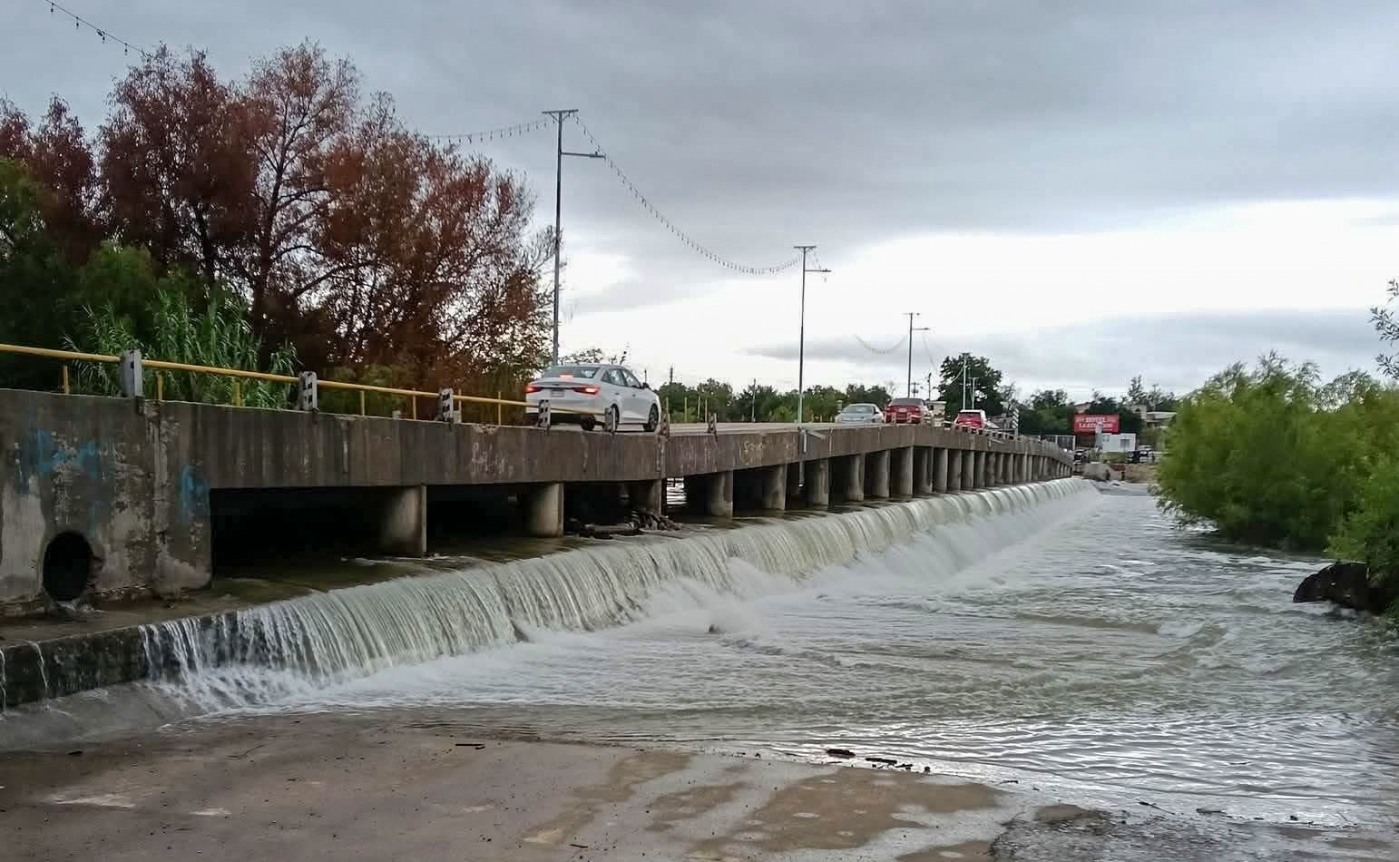 MANTIENE PROTECCIÓN CIVIL MONITOREO PERMANENTE EN EL CAUCE DEL RÍO SABINAS