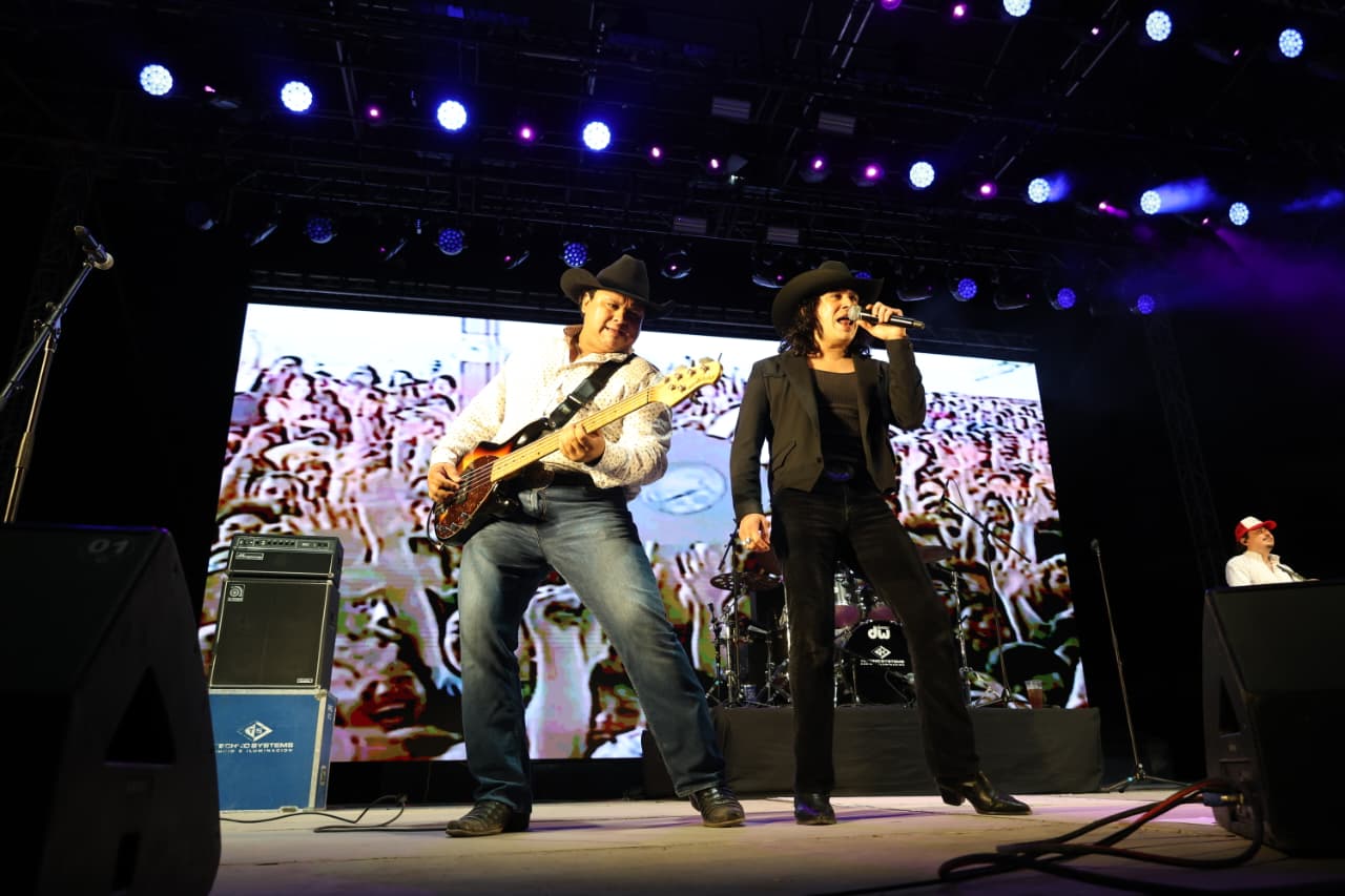 Viven familias una gran noche de música y fútbol en el FUTFEST Saltillo 2026
