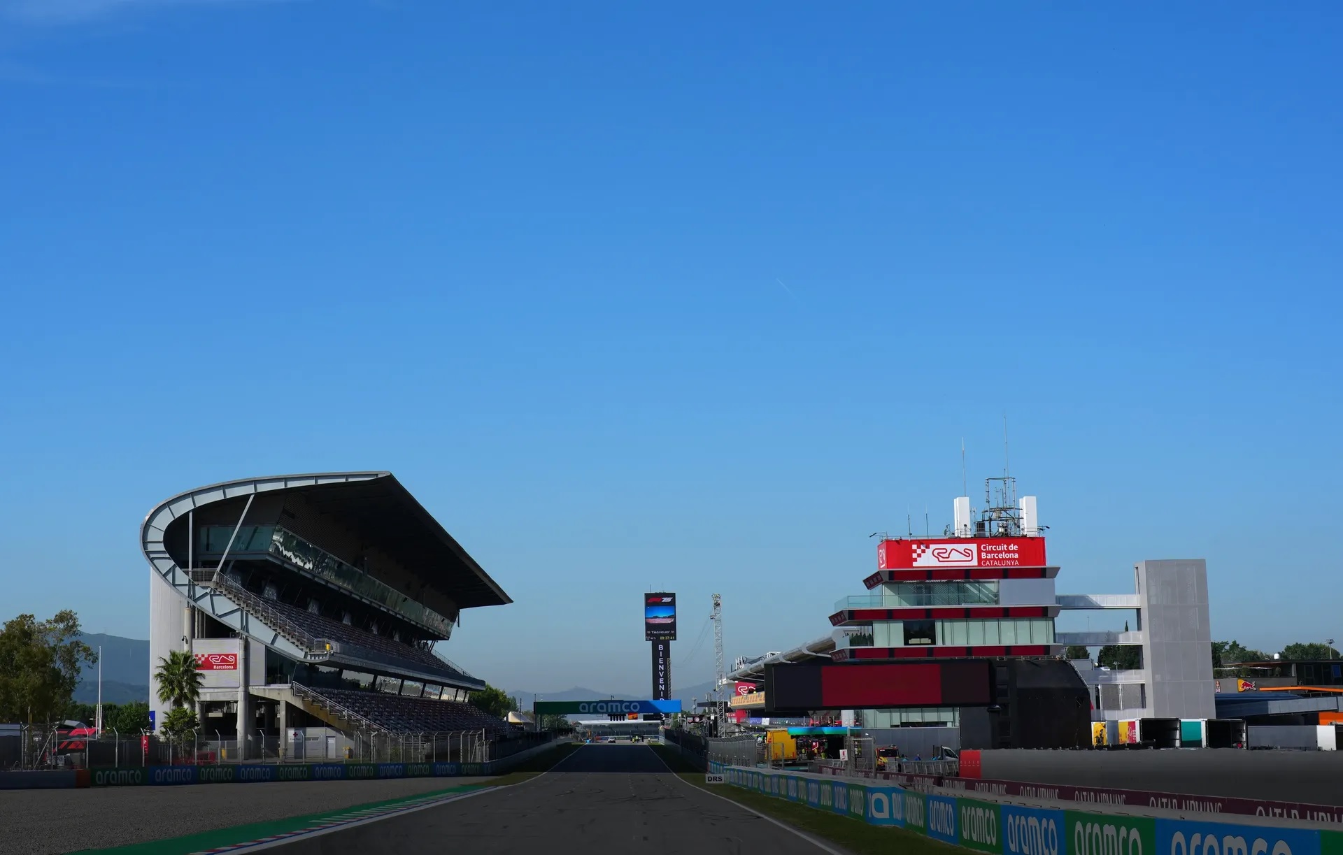 Verstappen y Ferrari buscan frenar a Antonelli en España